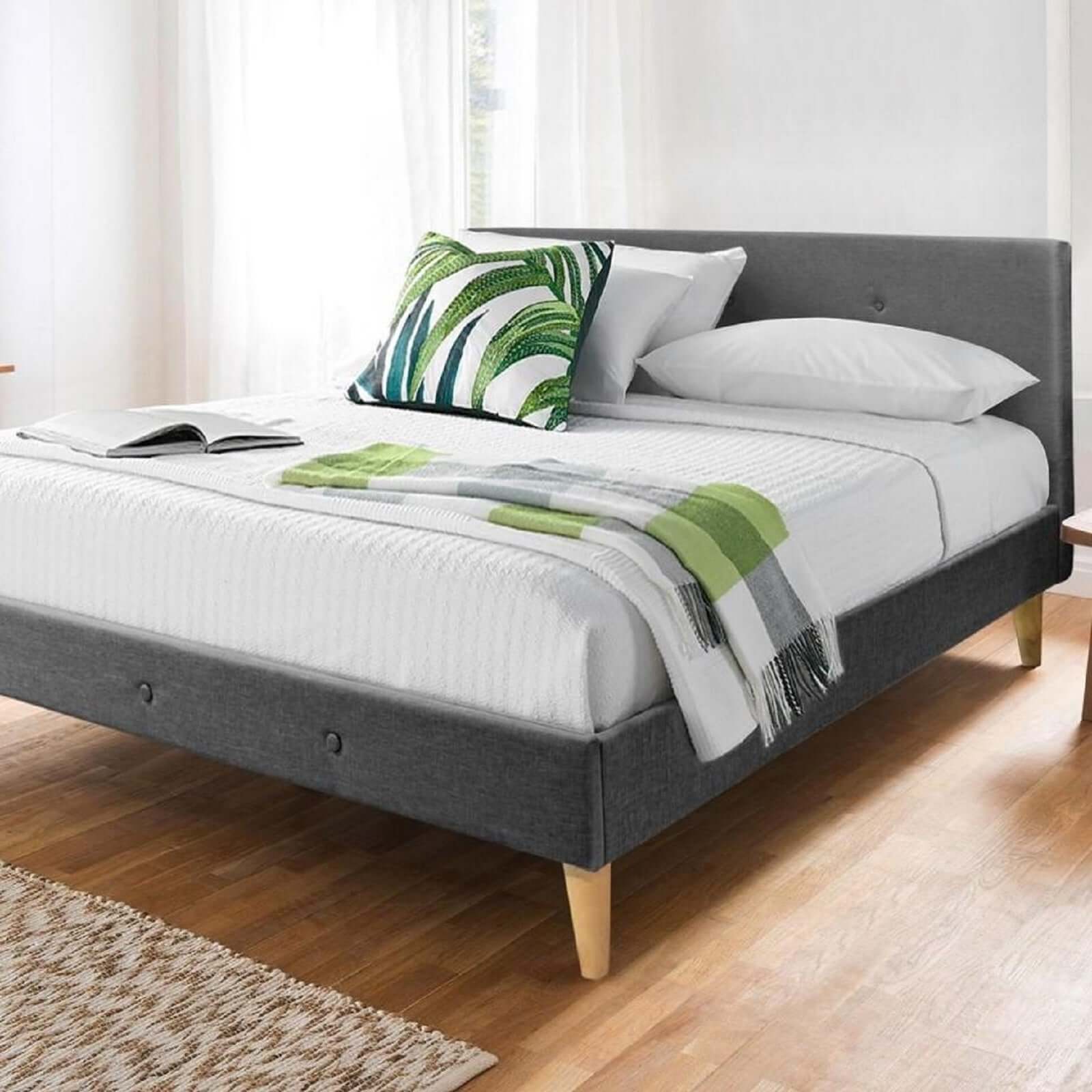 Lit capitonné Duchesse et chic : tissu et sommier à lattes en bois flexibles - Image 8